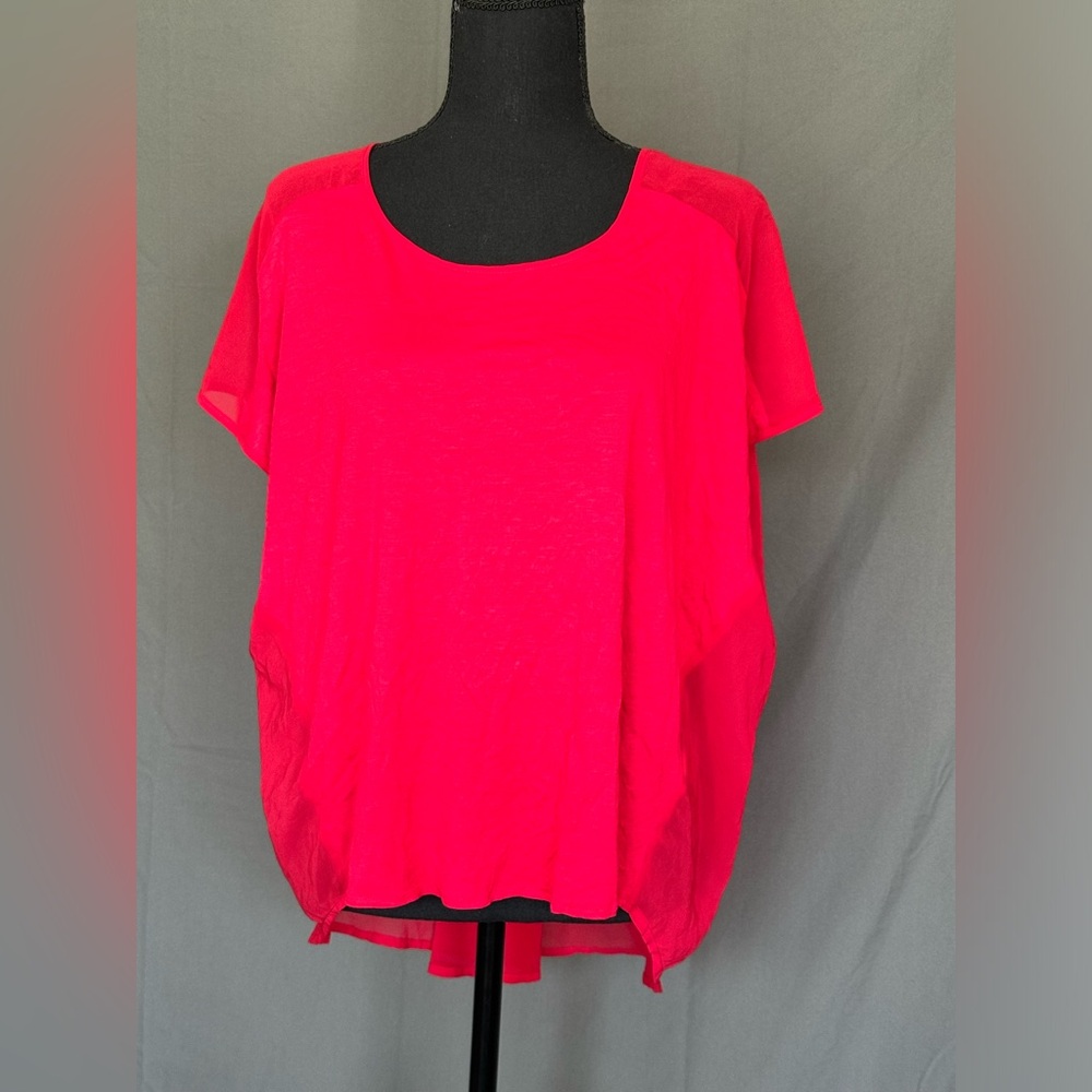 Vintage Bebe sheer button back short sleeve top